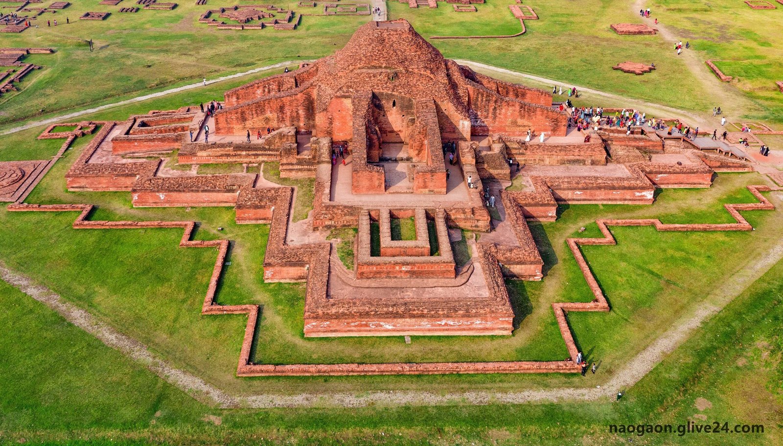 নওগাঁ জেলা পরিষদের পূর্বতন চেয়ারম্যানবৃন্দ